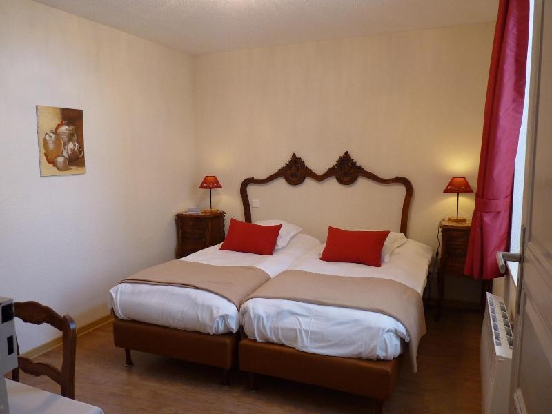 Logis Hotel Notre-Dame De Bonne Fontaine Danne-et-Quatre-Vents Екстер'єр фото