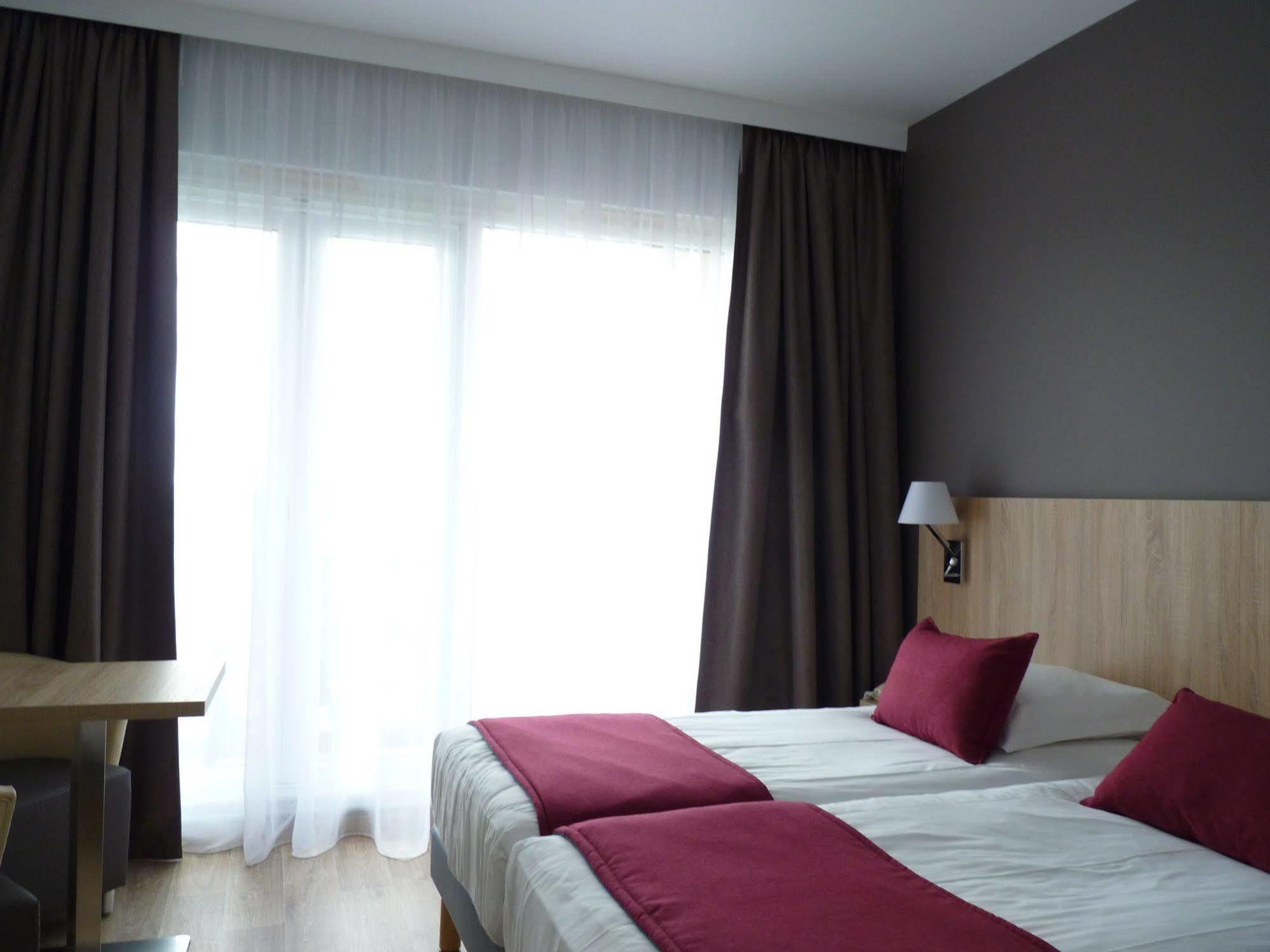 Logis Hotel Notre-Dame De Bonne Fontaine Danne-et-Quatre-Vents Екстер'єр фото