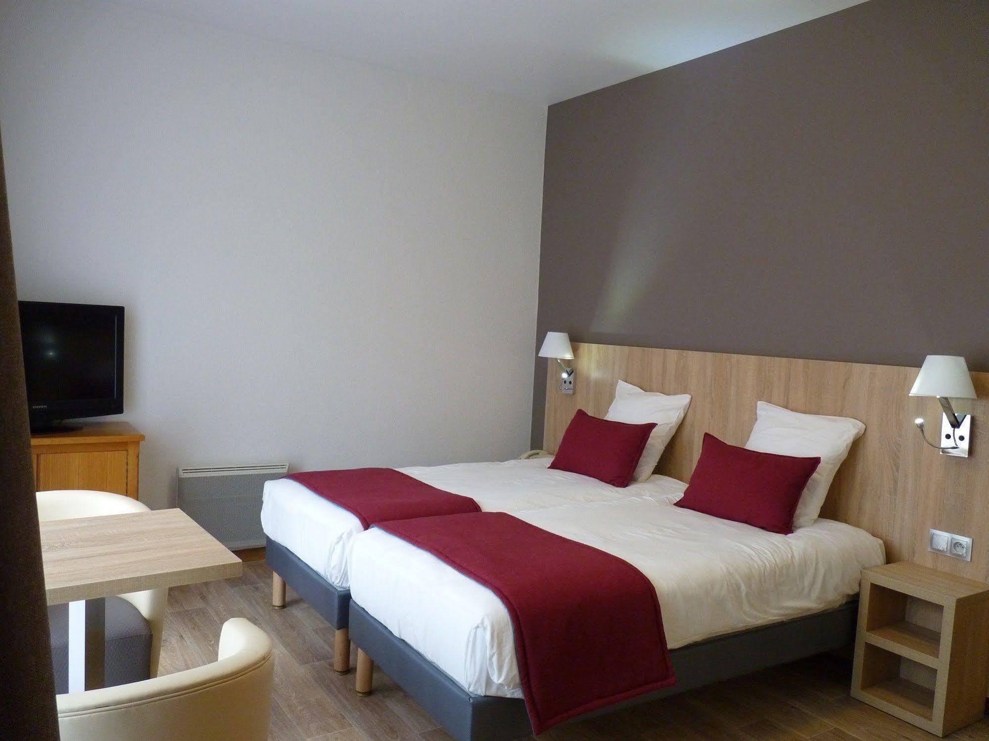 Logis Hotel Notre-Dame De Bonne Fontaine Danne-et-Quatre-Vents Екстер'єр фото
